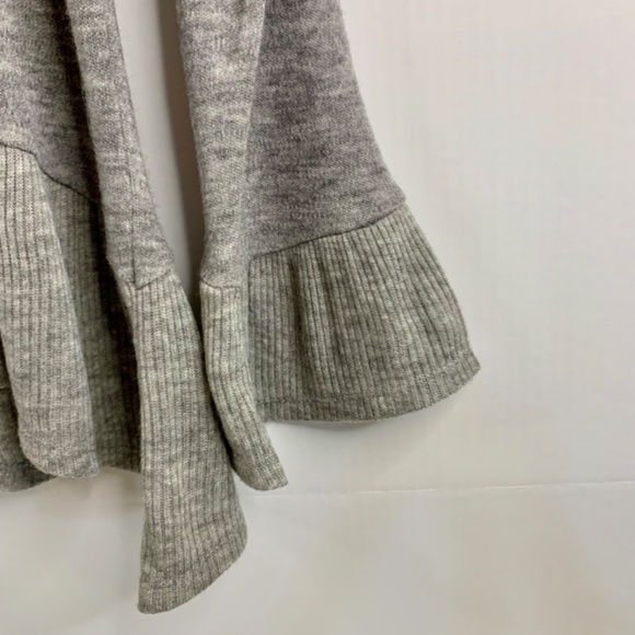 Ladies THMI, gray with brown accent cowl neck boho/western/coquettecore sweater - Picture 5 of 11